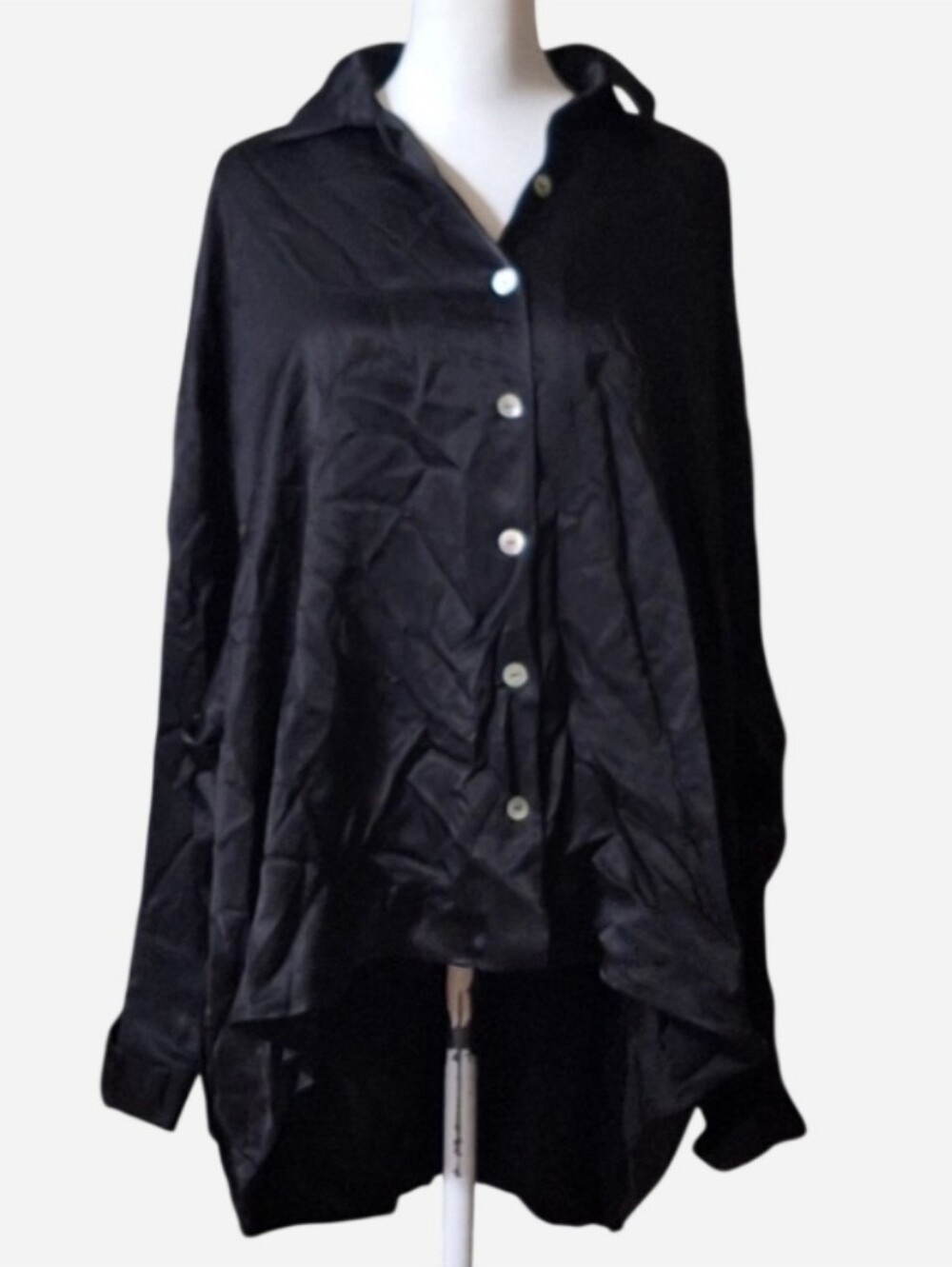 Sleeper Womens one size satin oversized hi low hem topMother of Pearl buttons